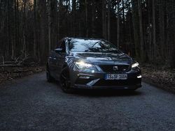 Grau Gebraucht 2018 Cupra Leon Kombi | 21.000 € (Fairer Preis)