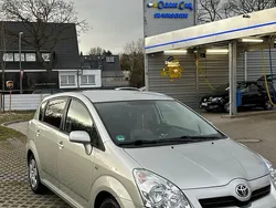 Grau Gebraucht 2008 Toyota Corolla Verso Van / Kleinbus | 6.000 € (Fairer Preis)
