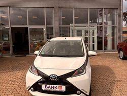 Weiß Gebraucht 2018 Toyota Aygo X-play Kleinwagen | 8.400 € (Guter Preis)