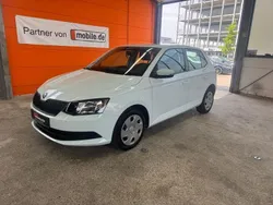 Weiß Gebraucht 2018 Skoda Fabia Cool Plus Limousine | 10.499 € (Fairer Preis)