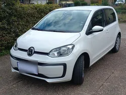 Weiß Gebraucht 2019 VW up! Kleinwagen | 8.000 € (Guter Preis)