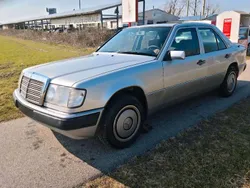 Silber Gebraucht 1991 Mercedes E280 Limousine | 4.400 €