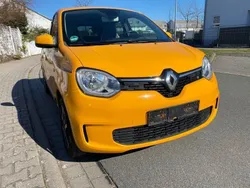 Gelb Gebraucht 2020 Renault Twingo LIMITED Kleinwagen | 9.490 € (Fairer Preis)
