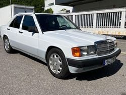 Weiß Gebraucht 1992 Mercedes 190 Limousine | 6.900 €