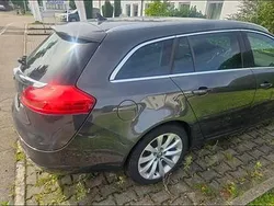 Grau Gebraucht 2016 Opel Insignia Kombi | 6.000 €