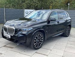Black sapphire metallic Gebraucht 2025 BMW X5 M Sport SUV | 89.900 € (Superpreis)