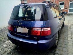Gebraucht 2005 Kia Carens EX Van / Kleinbus | 1.000 € (Fairer Preis)