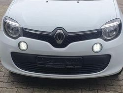 Weiß Gebraucht 2017 Renault Twingo LIMITED Kleinwagen | 4.750 €