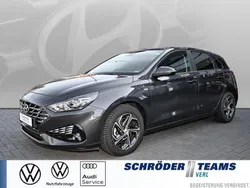 Grau Gebraucht 2024 Hyundai i30 Select Limousine | 18.180 € (Guter Preis)