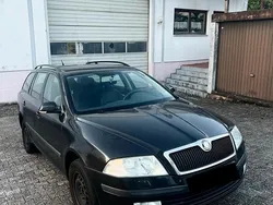 Schwarz Gebraucht 2007 Skoda Octavia Kombi | 1.900 € (Guter Preis)
