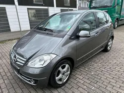 Grau Gebraucht 2009 Mercedes A160 Kleinwagen | 2.300 € (Fairer Preis)