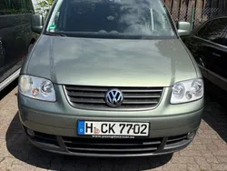 Grün Gebraucht 2010 VW Caddy Maxi Van / Kleinbus | 5.800 € (Fairer Preis)