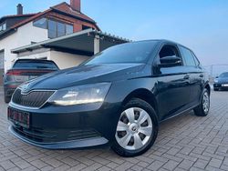 Schwarz Gebraucht 2015 Skoda Fabia Ambition Limousine | 7.799 €