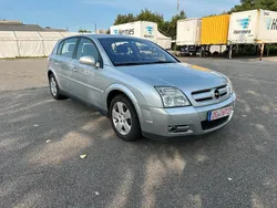 Silber Gebraucht 2003 Opel Signum Kombi | 2.000 € (Etwas zu teuer)