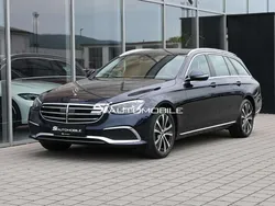 Nautikblau metalliclack Gebraucht 2023 Mercedes E220 Exclusive Kombi | 38.950 € (Fairer Preis)