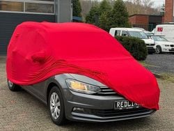 Indiumgrau Gebraucht 2018 VW Touran Van / Kleinbus | 12.500 € (Fairer Preis)