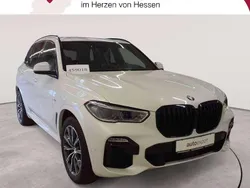 Mineralweiß metallic Gebraucht 2021 BMW X5 M Sport SUV | 50.990 € (Superpreis)