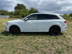 Weiß Gebraucht 2018 Audi Q7 Ambiente SUV | 29.990 € (Guter Preis)