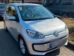 Silber Gebraucht 2013 VW up! Kleinwagen | 4.600 €