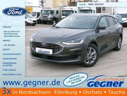 Grau Neu 2025 Ford Focus Titanium X Limousine | 30.840 € (Fairer Preis)