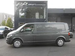 Indiumgrau met. Gebraucht 2024 VW T6.1 Van | 32.750 € (Superpreis)