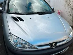 Silber Gebraucht 2005 Peugeot 206 Kombi | 800 € (Superpreis)