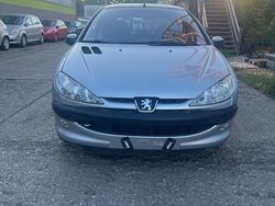Silber Gebraucht 2003 Peugeot 206 Premium Limousine | 1.150 € (Fairer Preis)