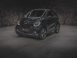 Schwarz Gebraucht 2022 Smart ForTwo Electric Drive Passion Cabrio | 14.444 € (Fairer Preis)