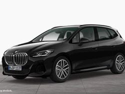 Saphirschwarz Gebraucht 2022 BMW 220 Active Tourer M Sport Van / Kleinbus | 30.300 € (Fairer Preis)