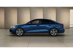 Blau (ascariblau metallic) Gebraucht 2024 Audi A3 S-Line Limousine | 34.500 €