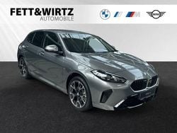 Skyscraper grau metallic Neu 2025 BMW 120 M Sport Kleinwagen | 36.390 € (Guter Preis)