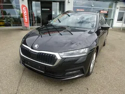 Schwarzmagic perleffekt Gebraucht 2022 Skoda Octavia Ambition Kombi | 23.890 € (Etwas zu teuer)