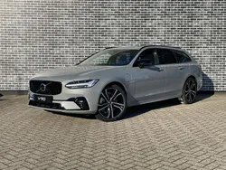 Grau Neu 2025 Volvo V90 Ultra Kombi | 76.450 € (Teuer)