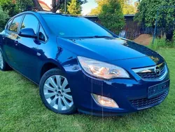 Blau Gebraucht 2011 Opel Astra Selection Limousine | 3.990 € (Fairer Preis)
