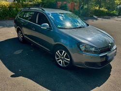 Grau Gebraucht 2009 VW Golf VI Kombi | 6.800 € (Guter Preis)