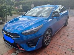 Blau Gebraucht 2024 Kia ProCeed GT Kleinwagen | 31.800 € (Fairer Preis)