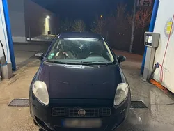 Blau Gebraucht 2009 Fiat Punto Kleinwagen | 1.400 € (Fairer Preis)