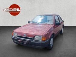 Rot Gebraucht 1986 Ford Escort Coupé | 3.800 €
