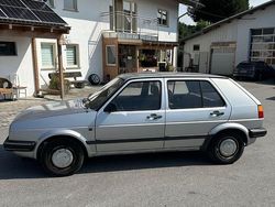 Silber Gebraucht 1990 VW Golf II Kleinwagen | 2.900 €