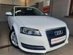Weiß Gebraucht 2012 Audi A3 Sportback Attraction Limousine | 5.950 € (Guter Preis)