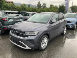 Rauch grau metallic Neu 2025 VW T-Cross Life SUV | 29.445 € (Guter Preis)