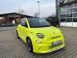 Grün Gebraucht 2023 Abarth 500e Kleinwagen | 29.490 € (Fairer Preis)