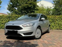 Silber Gebraucht 2016 Ford Focus Trend Kombi | 8.999 € (Guter Preis)