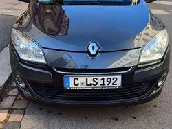 Grau Gebraucht 2013 Renault Mégane III Limousine | 5.000 € (Guter Preis)