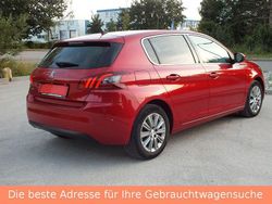Rot Gebraucht 2021 Peugeot 308 Allure Limousine | 18.900 € (Fairer Preis)