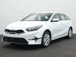 Weiß Gebraucht 2024 Kia Ceed Sportswagon Vision Kombi | 25.780 € (Fairer Preis)
