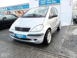 Silber Gebraucht 2001 Mercedes A140 Classic Van / Kleinbus | 2.880 € (Teuer)