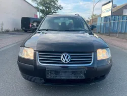 Schwarz Gebraucht 2003 VW Passat Family Kombi | 990 € (Guter Preis)
