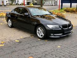 Schwarz Gebraucht 2011 BMW 320 Cabriolet Exclusive Cabrio | 10.888 € (Fairer Preis)