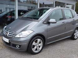 Mountaingrau Gebraucht 2011 Mercedes A200 Avantgarde Limousine | 7.490 € (Etwas zu teuer)